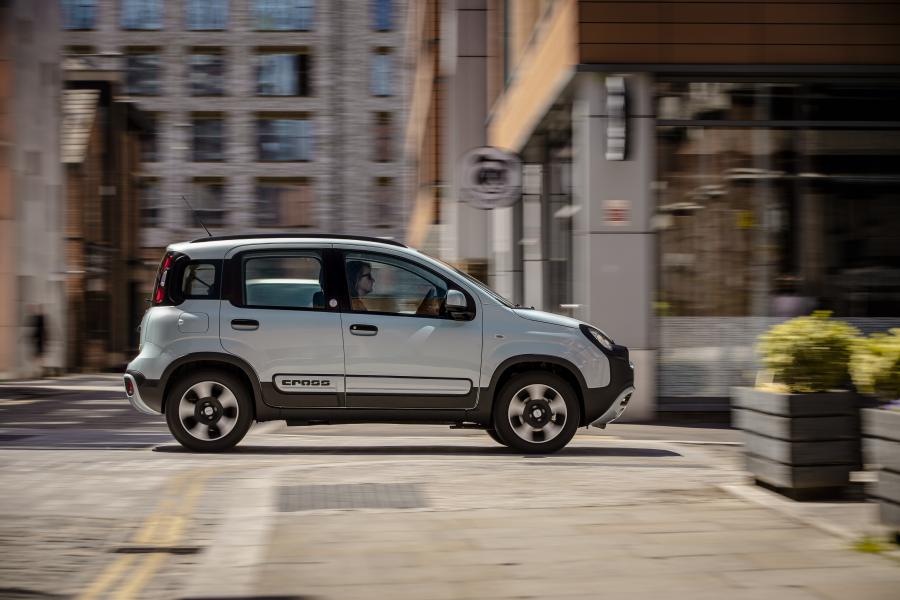  Fiat Panda Hybrid Launch Edition (319) 2020 года  (UK) (фото 17 из 40)